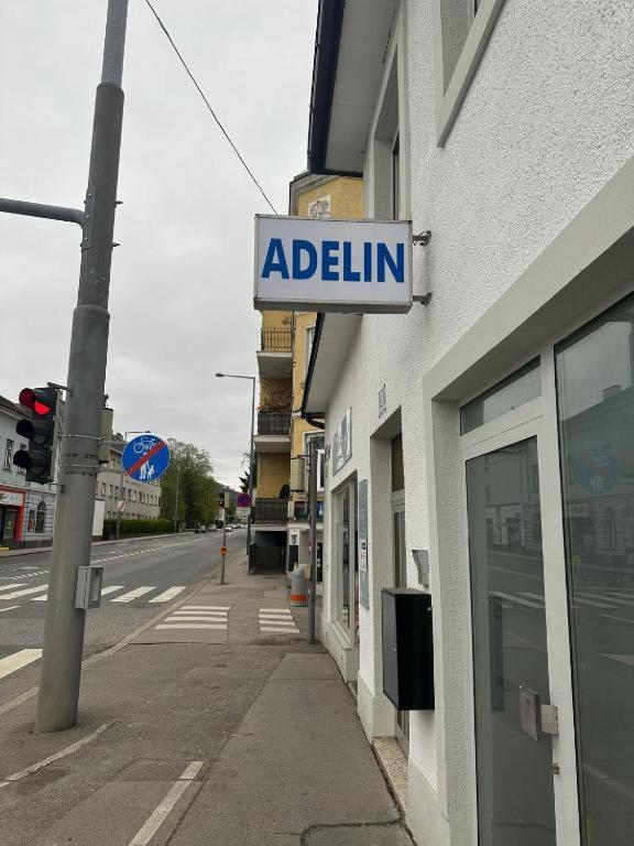 بيت شباب Adelin فيينا المظهر الخارجي الصورة